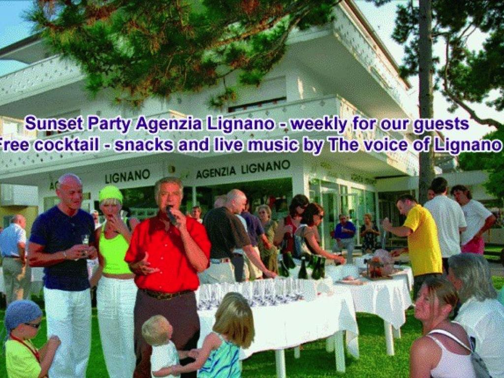 Lignano Exclusive With Pool Apartment Lignano Sabbiadoro Ngoại thất bức ảnh
